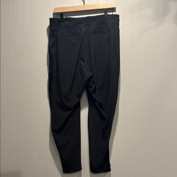 Women’s Athleta Black Pants - Brooklyn Ankle Pant - Picture 2 of 3